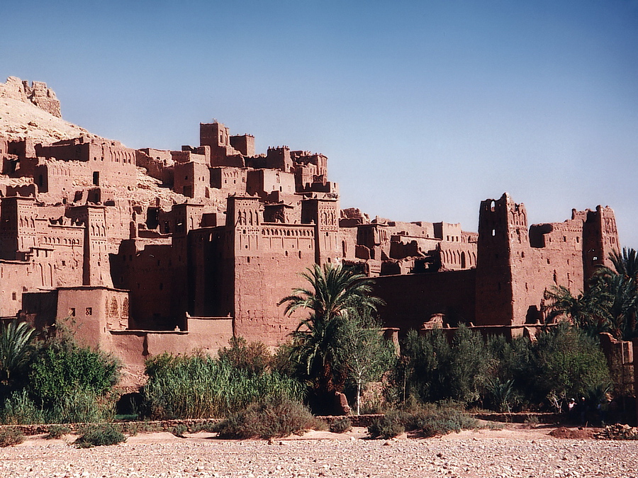 Aït Benhaddou - Ksar Aït Benhaddou is een oude skar beschermd door de Unesco. De oude lemen stad was reeds het decor voor verschillende films zoals Lawrence of Arabia, Diamond of the Nile, Gladiator, ... Stefan Cruysberghs